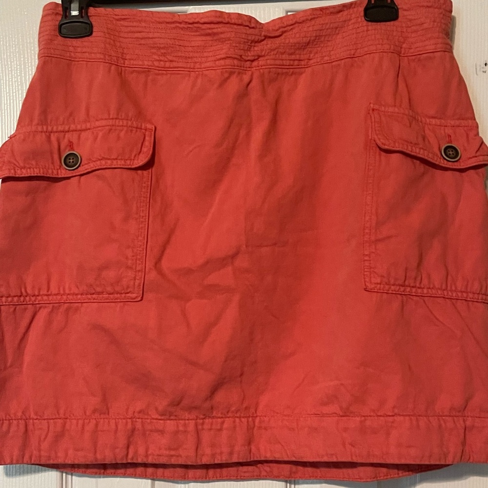 Anthology mini skirt sz 16 color to me is like coral
